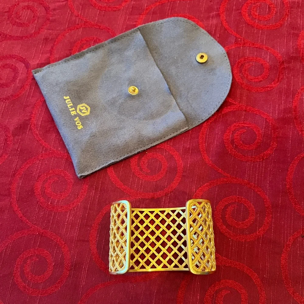 Julie Vos Cuff Bracelet - Picture 3 of 11